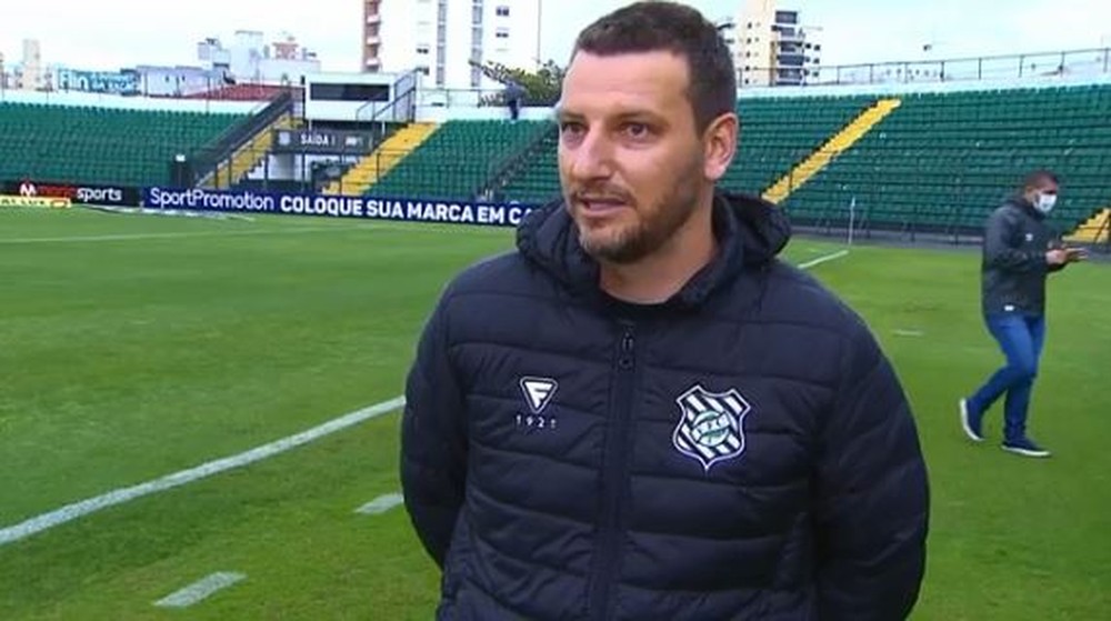 Elano Blumer é demitido no Figueirense e volta para o radar da Inter
