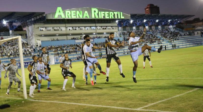 Inter conquista empate heroico em Goiás
