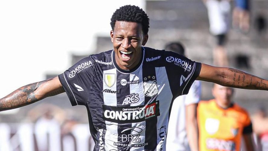 Inter vence Botafogo e sonha com a classificação