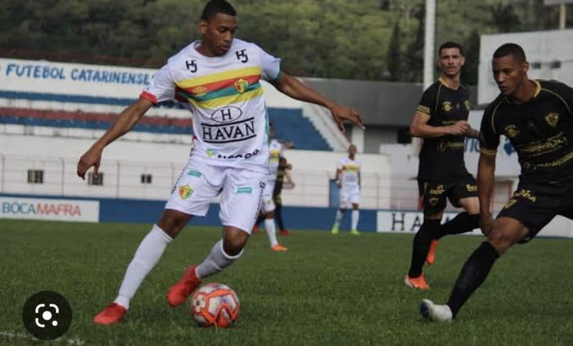 Inter deve confirmar o meia-atacante Jefferson Renan