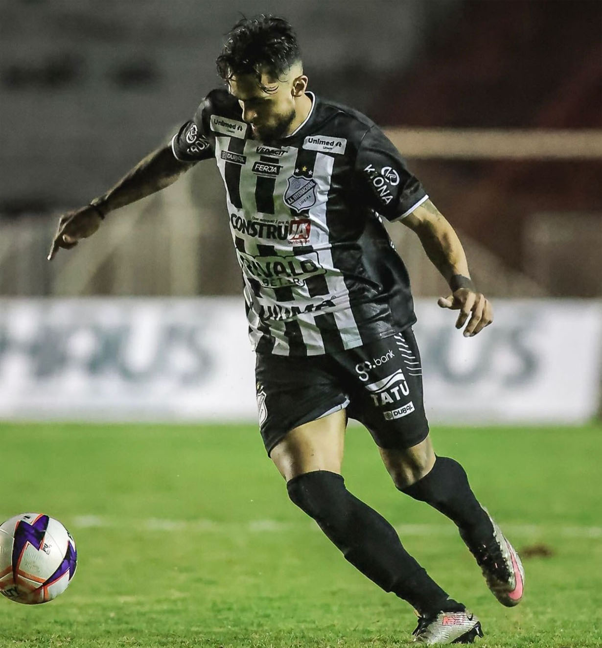 Rafael Oller marca o 900º gol da Inter no Século 21